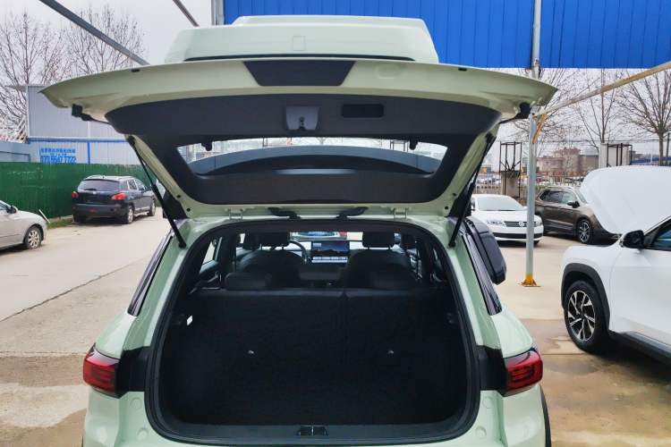 Used Geely Auto Cowboy 2025 1.5TD Fun-Offroad Version Trunk