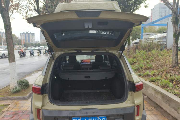 Used Geely Auto Cowboy 2025 1.5TD Fun-Offroad Version Trunk