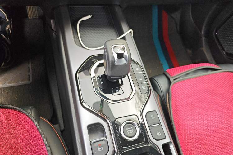 Used Geely Auto Cowboy 2025 1.5TD Trendy Play Edition Gear Lever