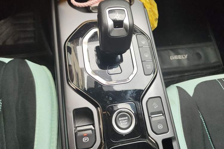 Used Geely Auto Cowboy 2025 1.5TD Trendy Play Edition Gear Lever