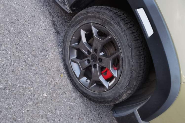 Used Geely Auto Cowboy 2025 1.5TD Fun-Offroad Version Right Front Wheel Hub