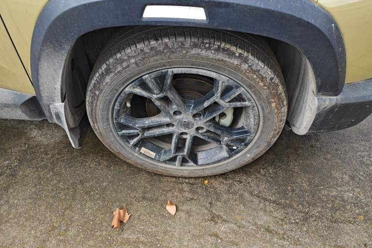 Used Geely Auto Cowboy 2025 1.5TD Trendy Play Edition Right Front Wheel Hub