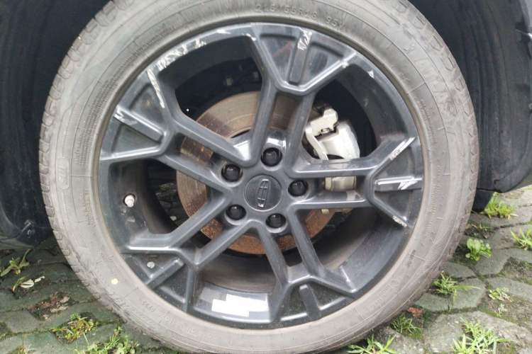 Used Geely Auto Cowboy 2025 1.5TD Fun-Offroad Version Right Front Wheel Hub