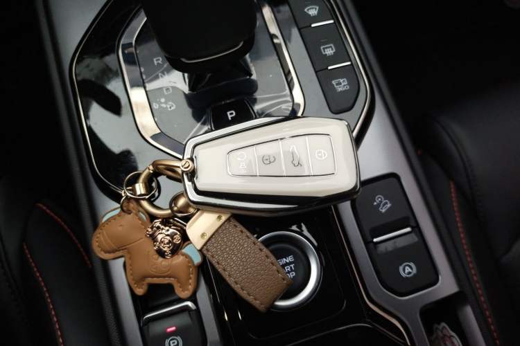 Used Geely Auto Cowboy 2025 1.5TD Fun-Offroad Version Vehicle Key