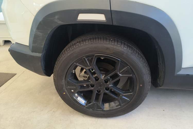 Used Geely Auto Cowboy 2025 1.5TD Fun-Offroad Version Exterior 8