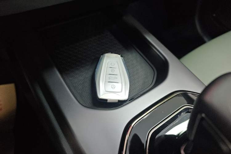 Used Geely Auto Cowboy 2025 1.5TD Fun-Offroad Version Interior 1