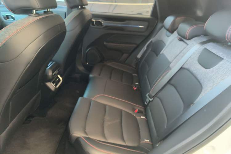 Used Geely Auto Cowboy 2025 1.5TD Fun-Offroad Version Interior 4