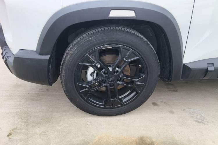 Used Geely Auto Cowboy 2025 1.5TD Fun-Offroad Version Left Front Wheel Hub