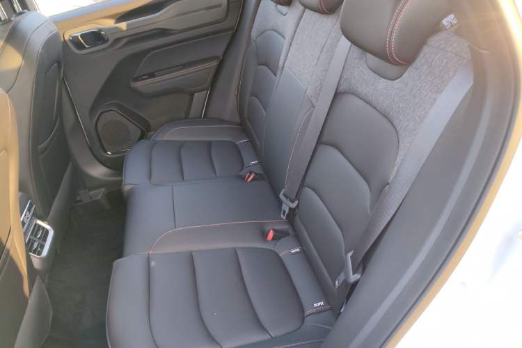 Used Geely Auto Cowboy 2025 1.5TD Trendy Play Edition Left Rear Seat