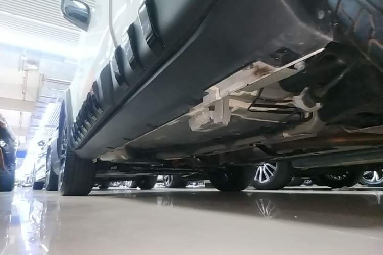 Used Geely Auto Cowboy 2025 1.5TD Trendy Play Edition Left Side Sill