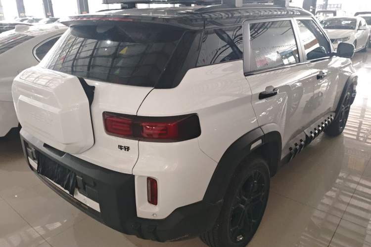 Used Geely Auto Cowboy 2025 1.5TD Trendy Play Edition Rear Right 45 Deg