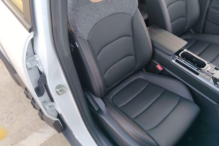 Used Geely Auto Cowboy 2025 1.5TD Trendy Play Edition Right Front Seat