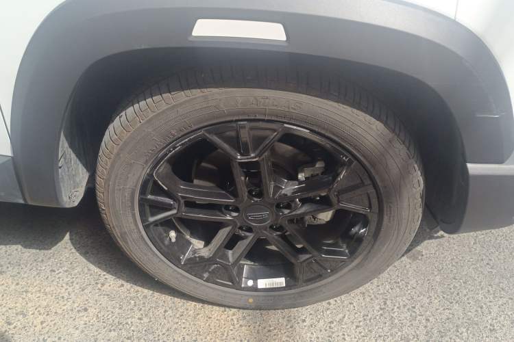 Used Geely Auto Cowboy 2025 1.5TD Trendy Play Edition Right Front Wheel Hub
