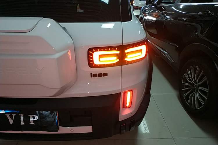 Used Geely Auto Cowboy 2025 1.5TD Trendy Play Edition Right Rear Taillight