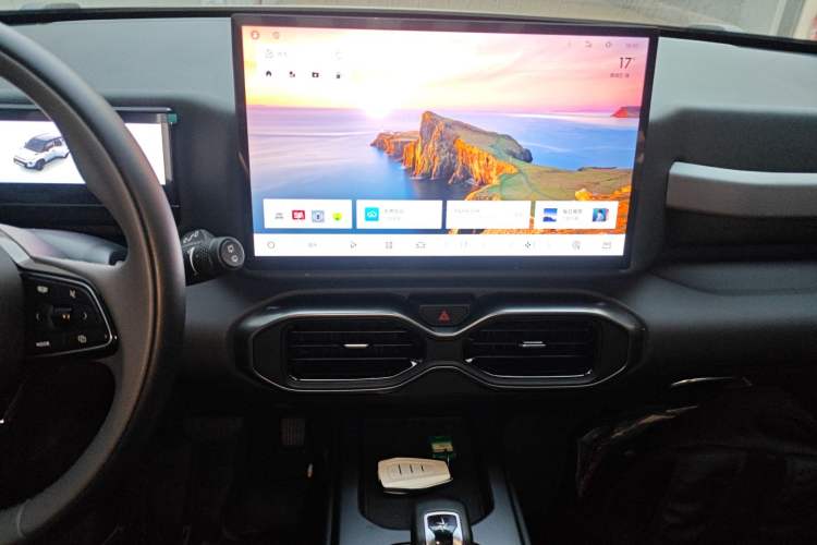 Used Geely Auto Cowboy 2025 1.5TD Fun-Offroad Version Audio And AC Panel