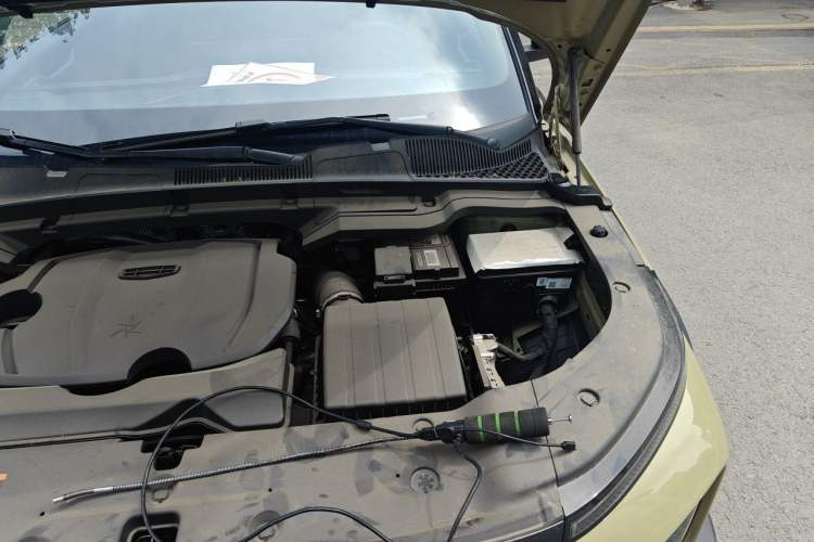 Used Geely Auto Cowboy 2025 1.5TD Fun-Offroad Version Engine Bay Left