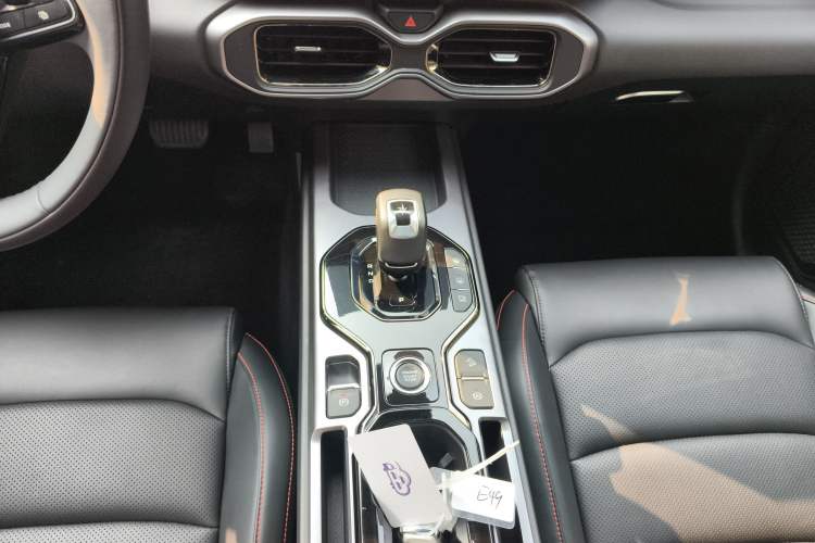 Used Geely Auto Cowboy 2025 1.5TD Fun-Offroad Version Gear Lever