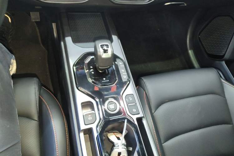 Used Geely Auto Cowboy 2025 1.5TD Fun-Offroad Version Gear Lever
