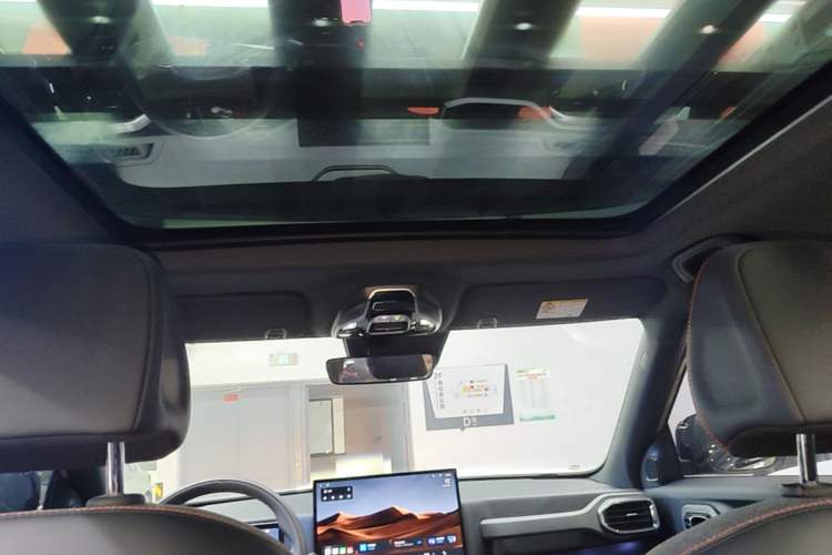 Used Geely Auto Cowboy 2025 1.5TD Fun-Offroad Version Headliner