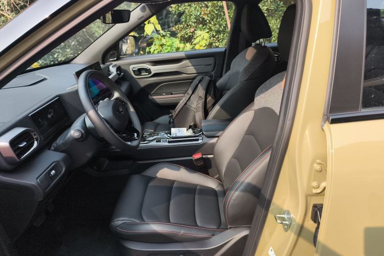 Used Geely Auto Cowboy 2025 1.5TD Fun-Offroad Version Left Front Seat