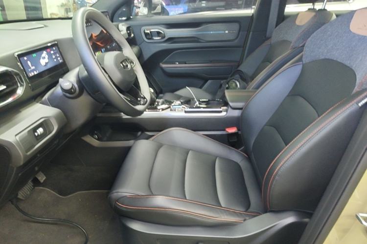 Used Geely Auto Cowboy 2025 1.5TD Fun-Offroad Version Left Front Seat