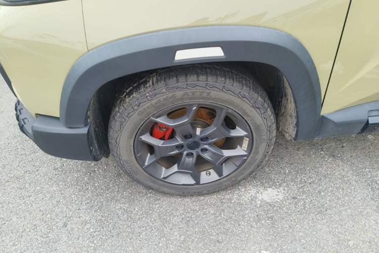 Used Geely Auto Cowboy 2025 1.5TD Fun-Offroad Version Left Front Wheel Hub
