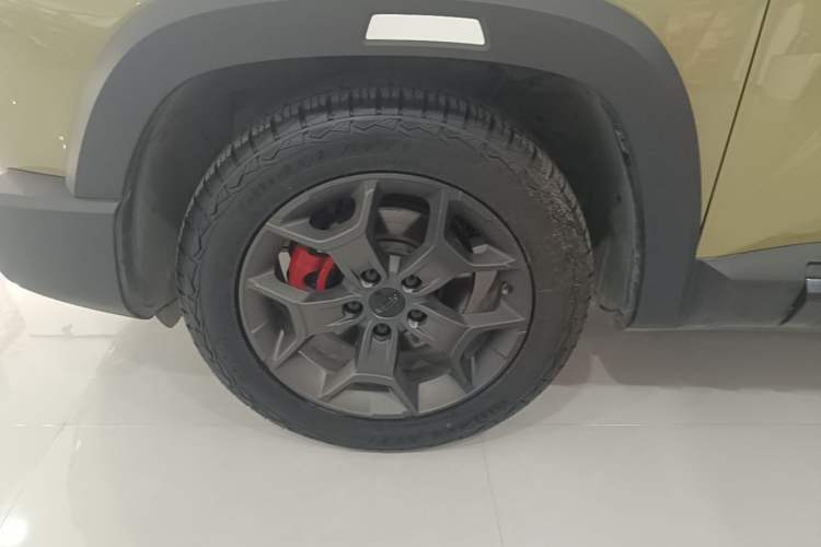 Used Geely Auto Cowboy 2025 1.5TD Fun-Offroad Version Left Front Wheel Hub