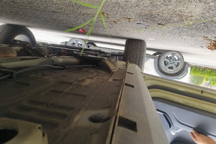 Used Geely Auto Cowboy 2025 1.5TD Fun-Offroad Version Left Side Sill