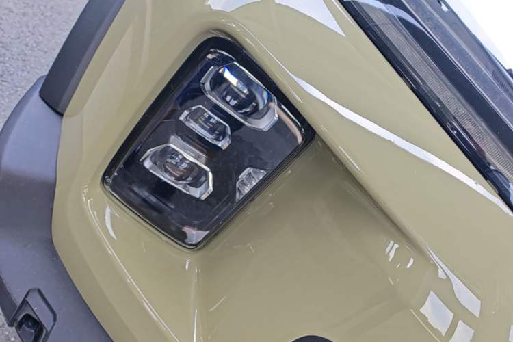 Used Geely Auto Cowboy 2025 1.5TD Fun-Offroad Version Right Front Headlight