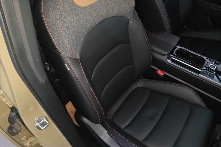 Used Geely Auto Cowboy 2025 1.5TD Fun-Offroad Version Right Front Seat