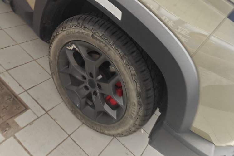 Used Geely Auto Cowboy 2025 1.5TD Fun-Offroad Version Right Front Wheel Hub
