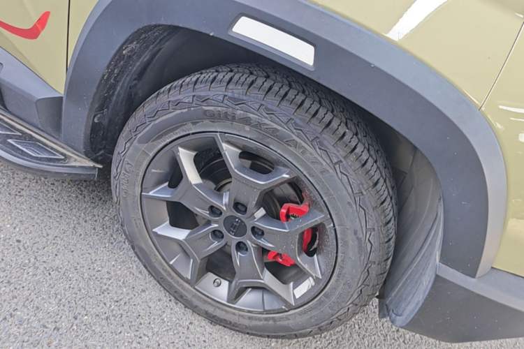 Used Geely Auto Cowboy 2025 1.5TD Fun-Offroad Version Right Front Wheel Hub
