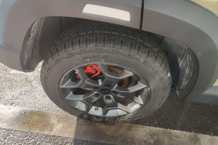 Used Geely Auto Cowboy 2025 1.5TD Fun-Offroad Version Right Rear Wheel Hub