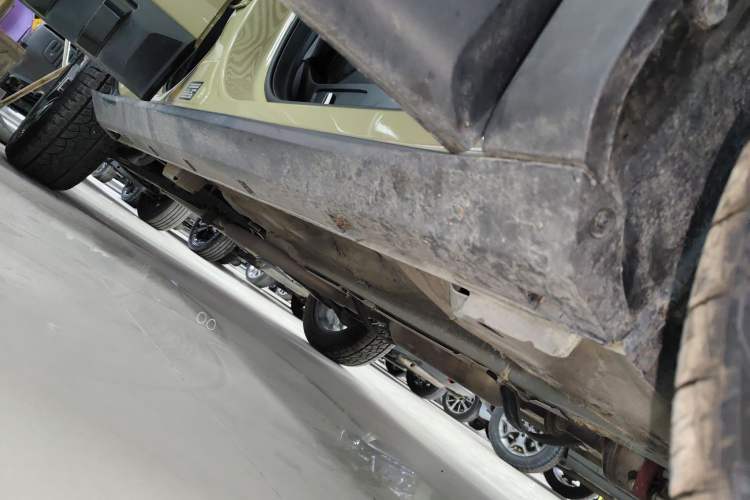 Used Geely Auto Cowboy 2025 1.5TD Fun-Offroad Version Right Side Sill