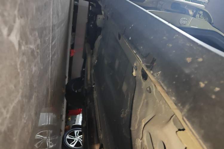 Used Geely Auto Cowboy 2025 1.5TD Fun-Offroad Version Right Side Sill
