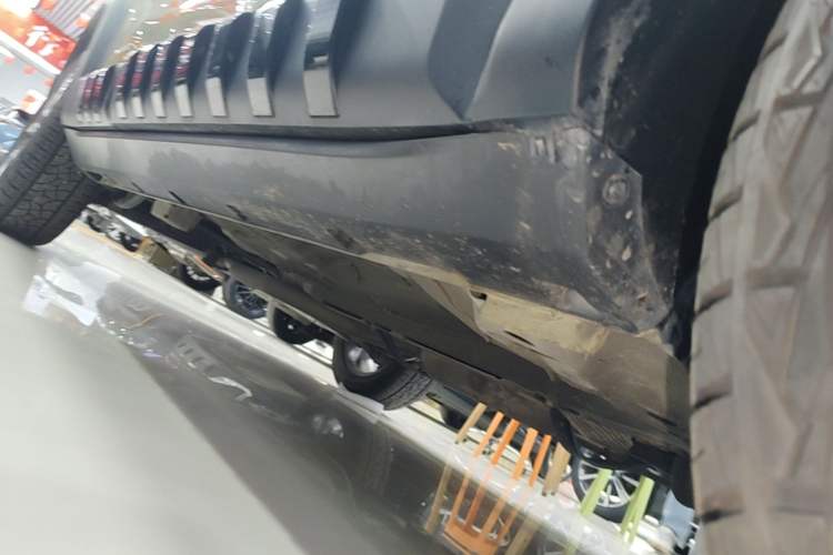 Used Geely Auto Cowboy 2025 1.5TD Fun-Offroad Version Right Side Sill