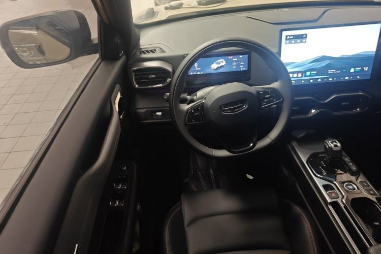 Used Geely Auto Cowboy 2025 1.5TD Fun-Offroad Version Steering Wheel
