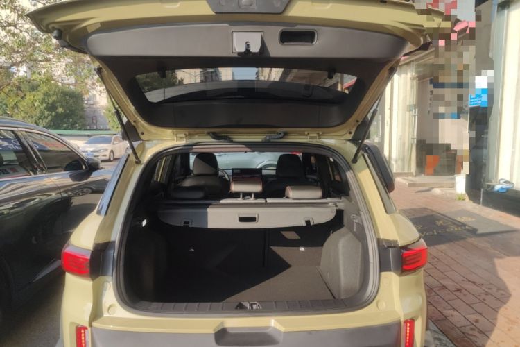 Used Geely Auto Cowboy 2025 1.5TD Fun-Offroad Version Trunk