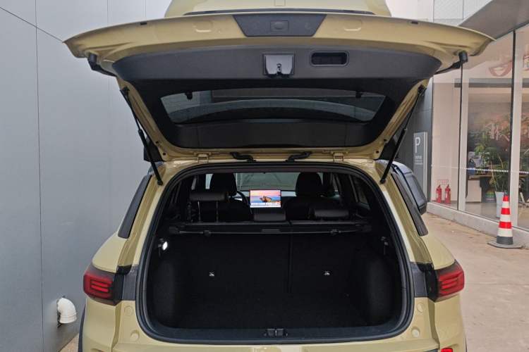 Used Geely Auto Cowboy 2025 1.5TD Fun-Offroad Version Trunk