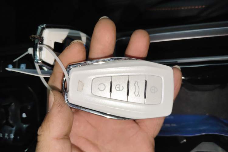 Used Geely Auto Cowboy 2025 1.5TD Fun-Offroad Version Vehicle Key