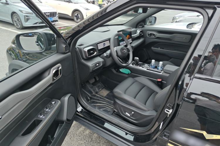 Used Geely Auto Cowboy 2026 Model 1.5TD Guan Ye Edition Driver Seat