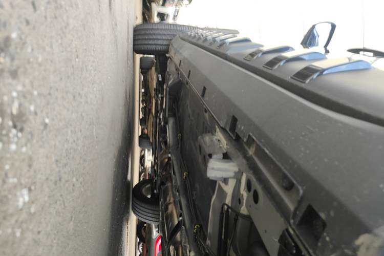 Used Geely Auto Cowboy 2026 Model 1.5TD Guan Ye Edition Left Side Sill