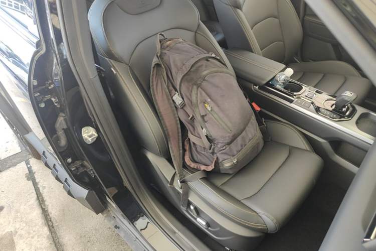 Used Geely Auto Cowboy 2026 Model 1.5TD Guan Ye Edition Right Front Seat