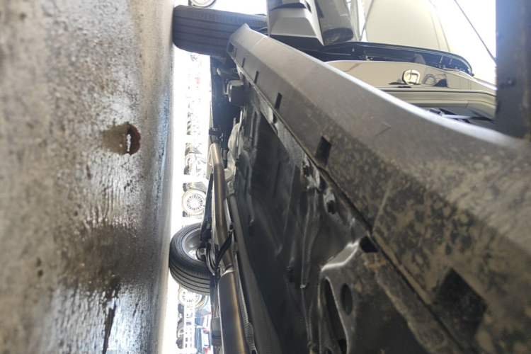 Used Geely Auto Cowboy 2026 Model 1.5TD Guan Ye Edition Right Side Sill