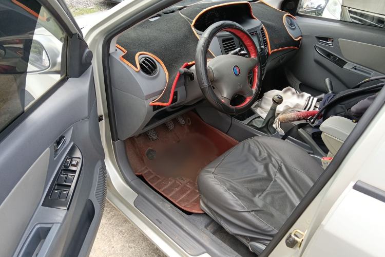 Used Geely Auto Diamond 2013 1.5L Manual Elite Model Interior 3