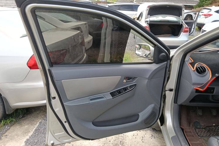 Used Geely Auto Diamond 2013 1.5L Manual Elite Model Interior 7