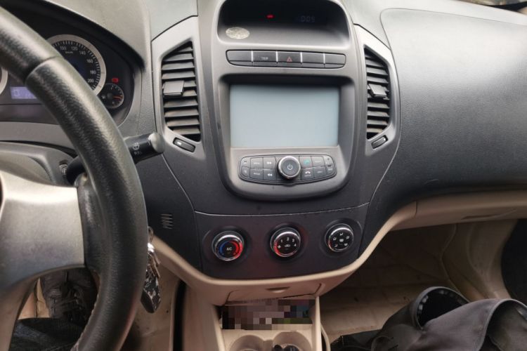 Used Geely Auto Diamond 2010 1.5L Manual VVT Invincible Edition Audio And AC Panel