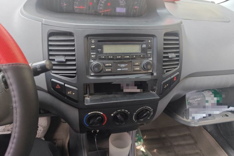 Used Geely Auto Diamond 2010 2nd Generation 1.5L Manual Standard Version Audio And AC Panel