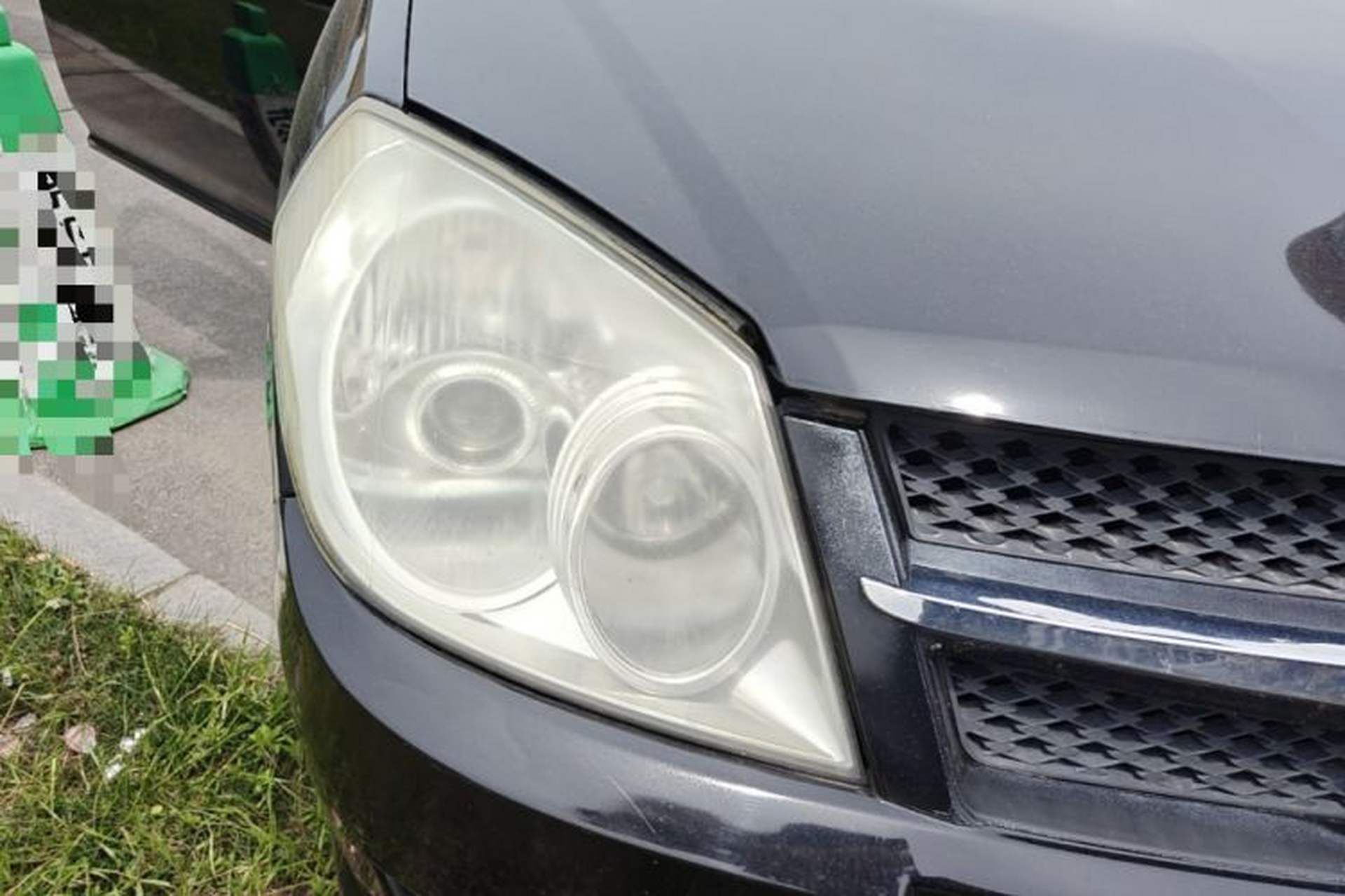 Used Geely Auto Diamond 2010 1.5L Manual - Unbeatable Upgraded Version Right Front Headlight