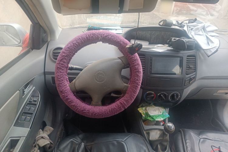 Used Geely Auto Diamond 2010 2nd Generation 1.5L Manual Standard Version Steering Wheel